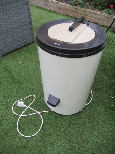 Zanusi gravity drain - gravity, spin